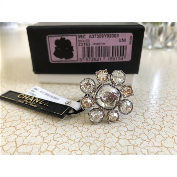🌹AUTHENTIC CHANEL CRYSTAL RING - Picture 6 of 7